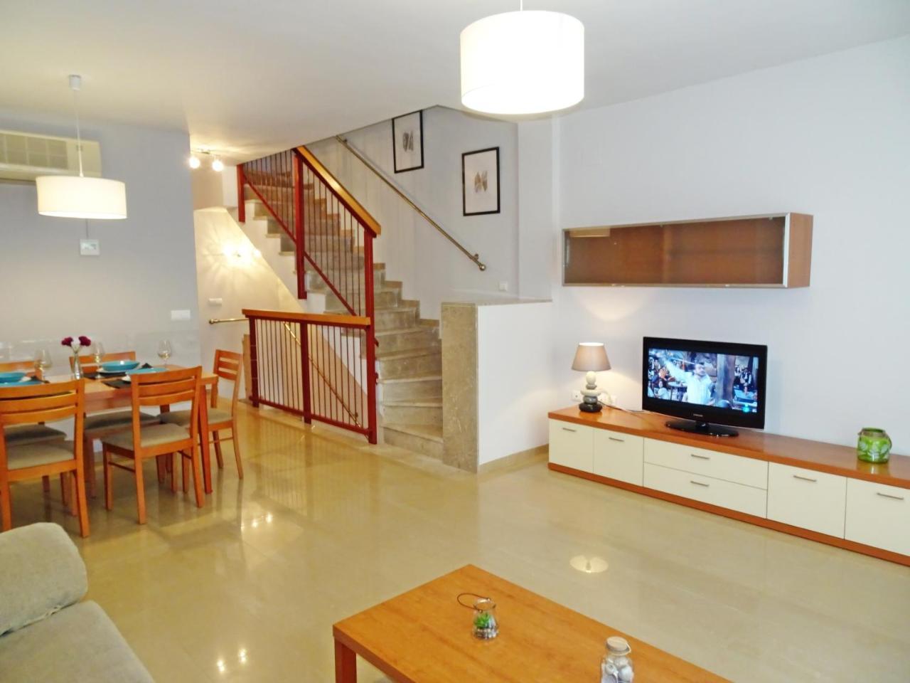 אוליבה San Fernando Palace III - Beach House מראה חיצוני תמונה